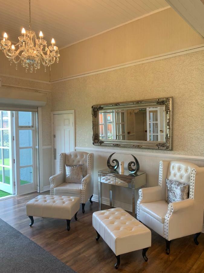 Regent Hotel Bootle  Bagian luar foto